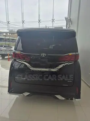 Toyota Alphard Executive Lounge 2024