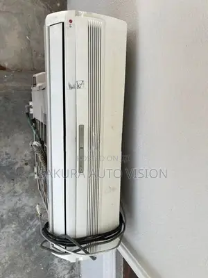 LG 12000 BTU AC