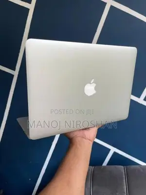 Apple MacBook Air i5 8GB RAM