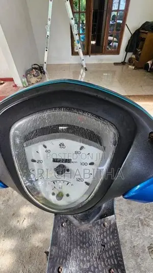 TVS Scooty Zest 2015
