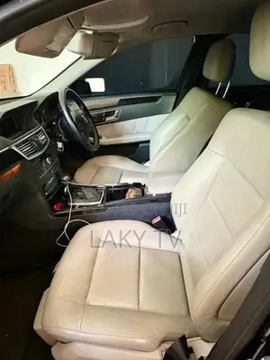 Mercedes Benz E200 2011