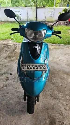 TVS Scooty Zest 2015