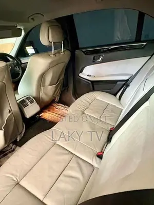 Mercedes Benz E200 2011