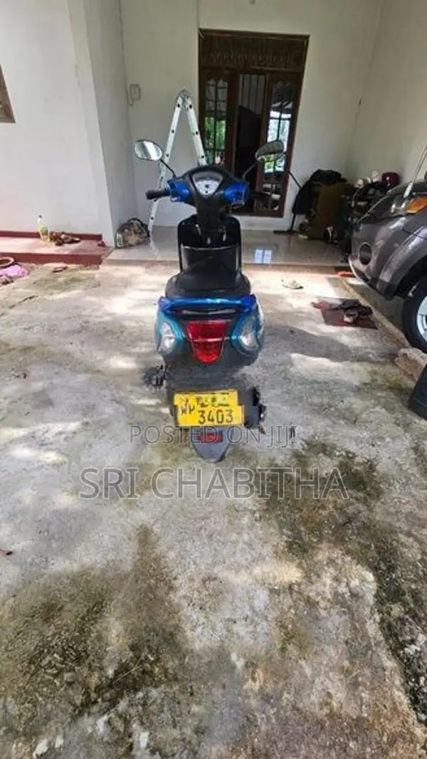TVS Scooty Zest 2015