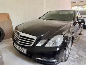 Mercedes Benz E200 2011