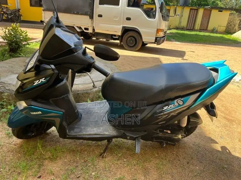 Yamaha RayZR 2016