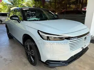 Honda Vezel Z Play Moonroof 2024