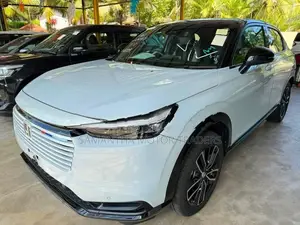 Honda Vezel Z Play Moonroof 2024