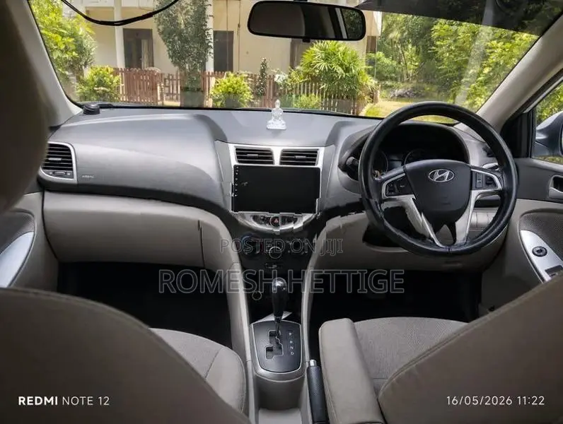 Hyundai Accent 2011