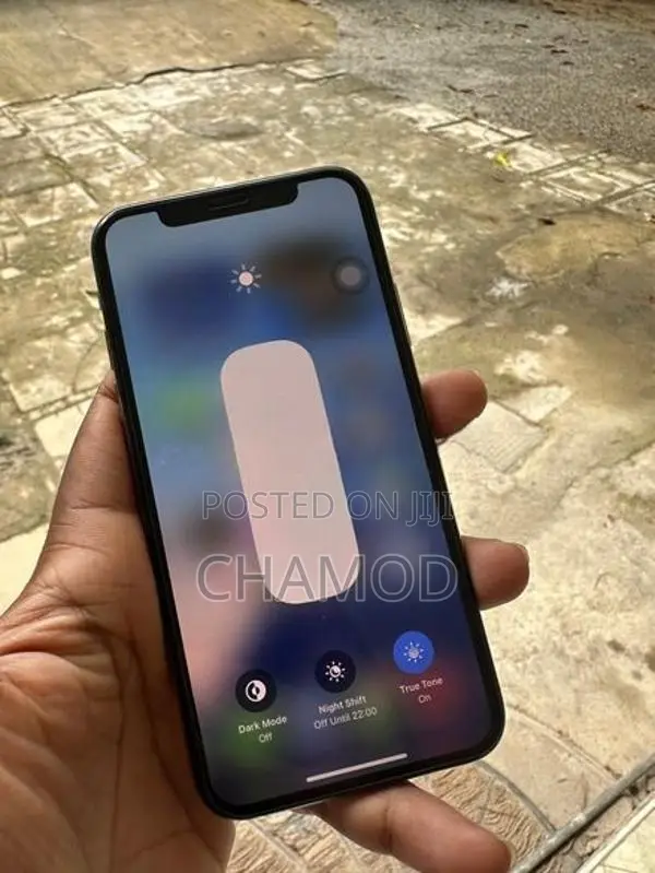 Apple iPhone XS (Used)
