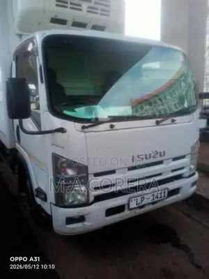 Isuzu NPR35 2014