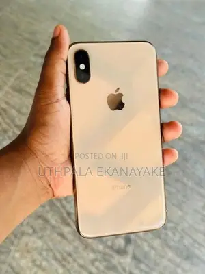 Apple iPhone XS (Used)