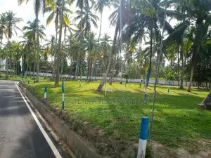 යක්කල නගරයෙන් නේවාසික හා ව්‍යාපාරික බිම් කොටස්
