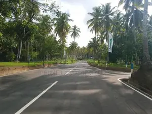 යක්කල නගරයෙන් නේවාසික හා ව්‍යාපාරික බිම් කොටස්