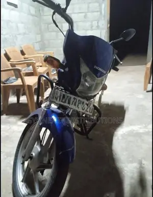 Honda CB 125 2012