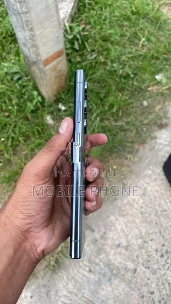 Samsung Galaxy S23 Ultra (Used)