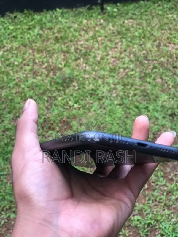 Apple iPhone 11 (Used)