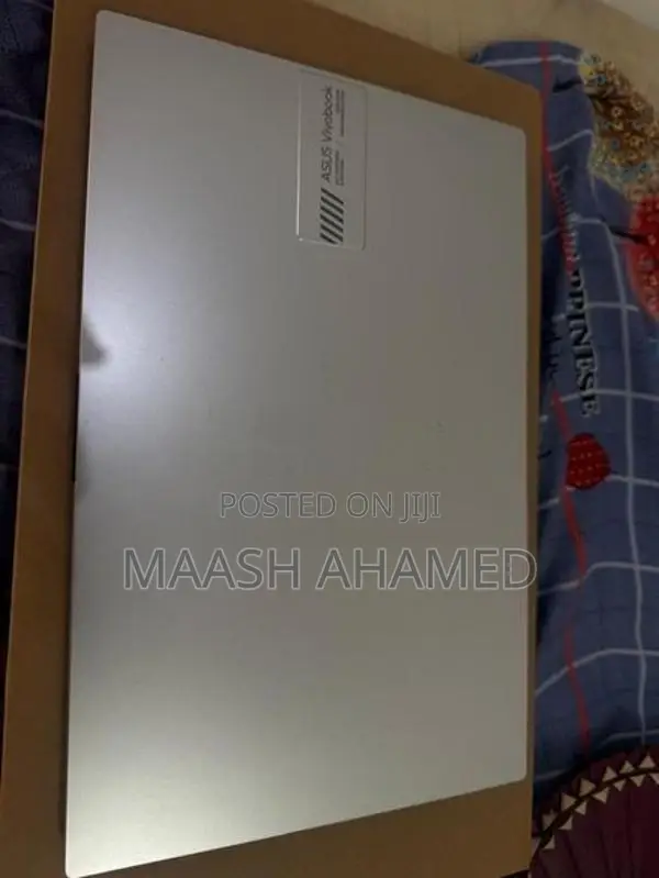 Asus Vivobook E1504G