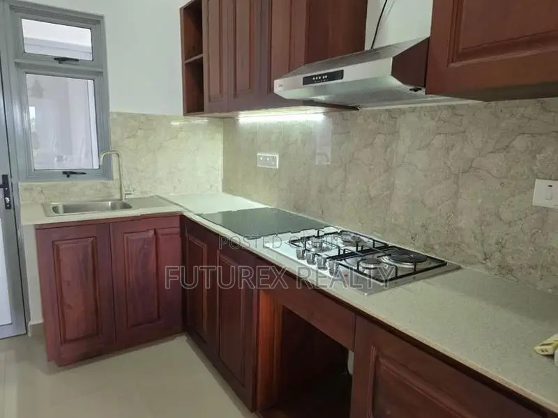 BRAND NEW FULLY FURNISHED CANTEBURY GARDEN APARTMENT FOR RENT