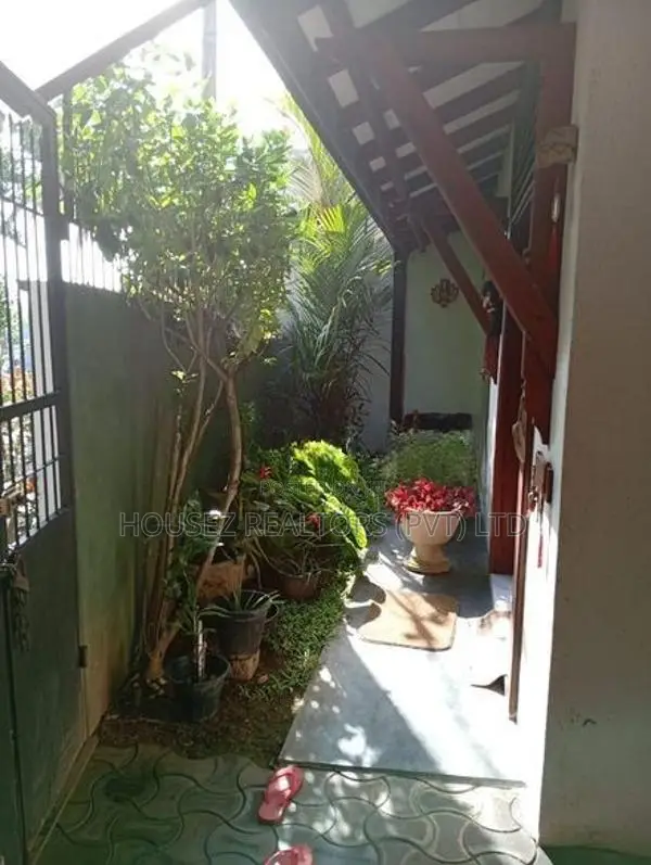 Beautiful 4-Bedroom House for Sale – Piliyandala