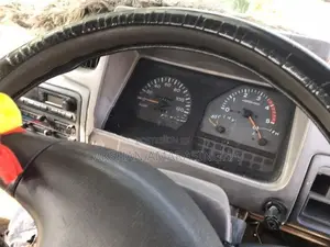Nissan Atlas 1990