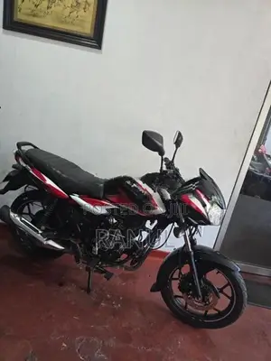 Bajaj Discover 125 2025
