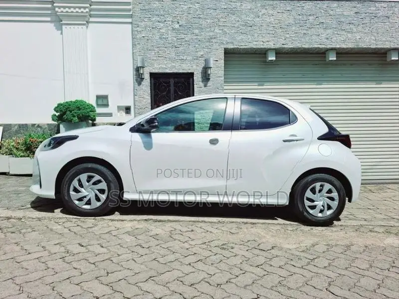 Toyota Yaris X LTD 4 WAY CAM 2026