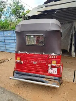 Bajaj RE 1995