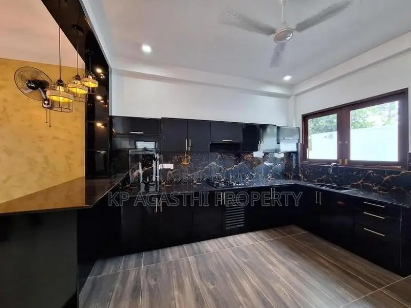 Luxury House for Sale in Piliyandala