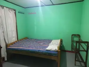 බණ්ඩාරවෙල සෙන්තෝමස් හන්දිය ආසන්නයේ නිවසක් විකිණීමට