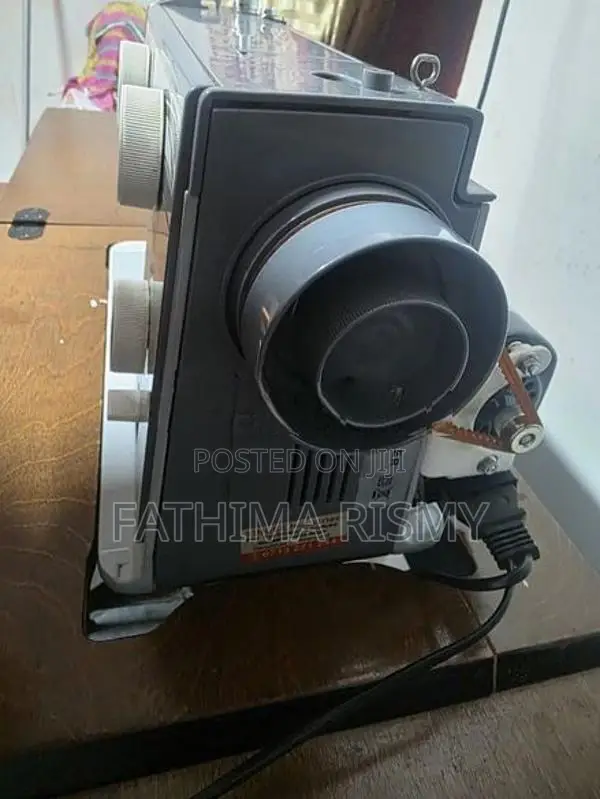Singer Zig Zag Sewing Machine