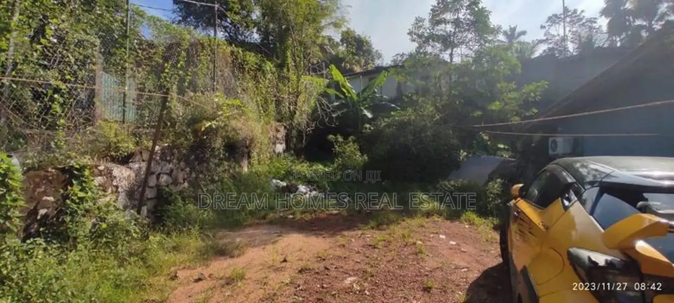 Land for Sale in Hokandara