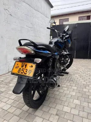 Bajaj Discover 150 2011