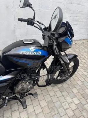 Bajaj Discover 150 2011