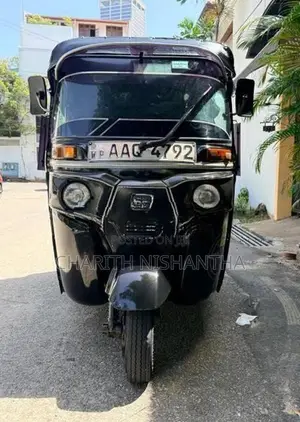Bajaj RE 2014