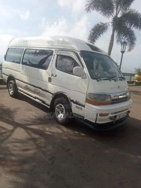 Toyota Dolphin 1992