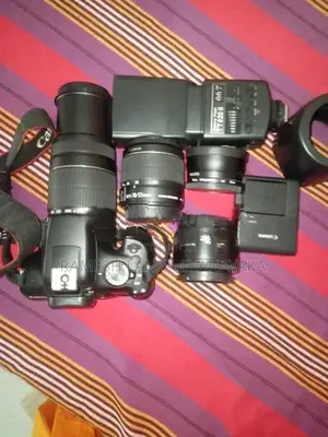 Canon EOS 1300D Camera