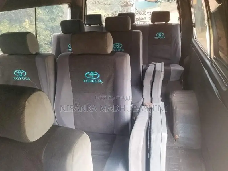 Toyota Dolphin 1992