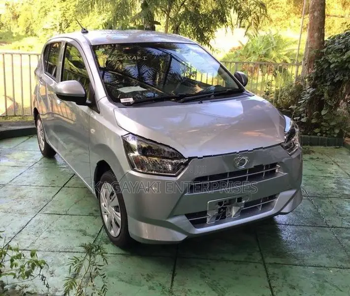 Daihatsu Mira ES X SA3 2025