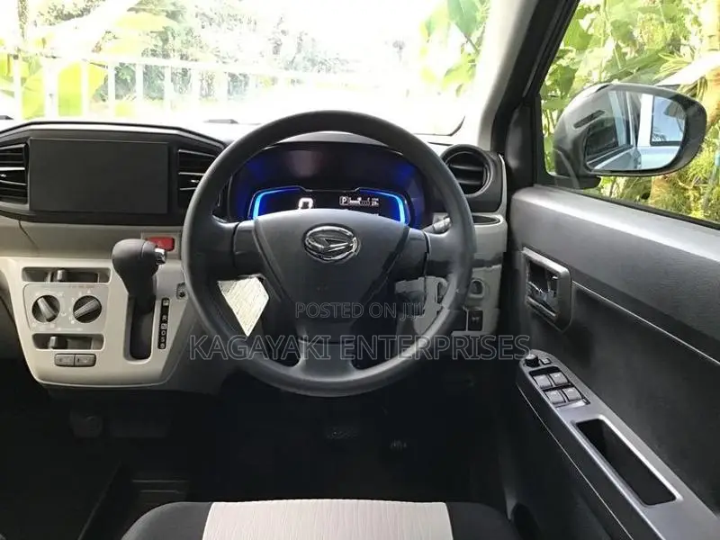 Daihatsu Mira ES X SA3 2025
