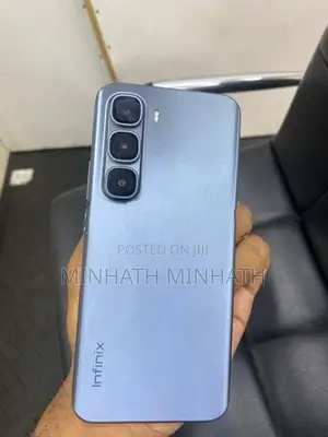 Infinix Hot 60 Pro+ 8GB 256GB (Used)