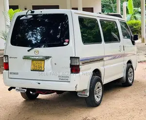 Mazda Bongo Lion Face 2001