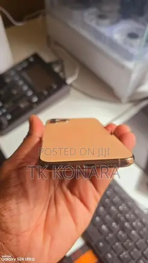 Apple iPhone 11 Pro (Used)