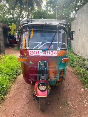 Bajaj RE 1995