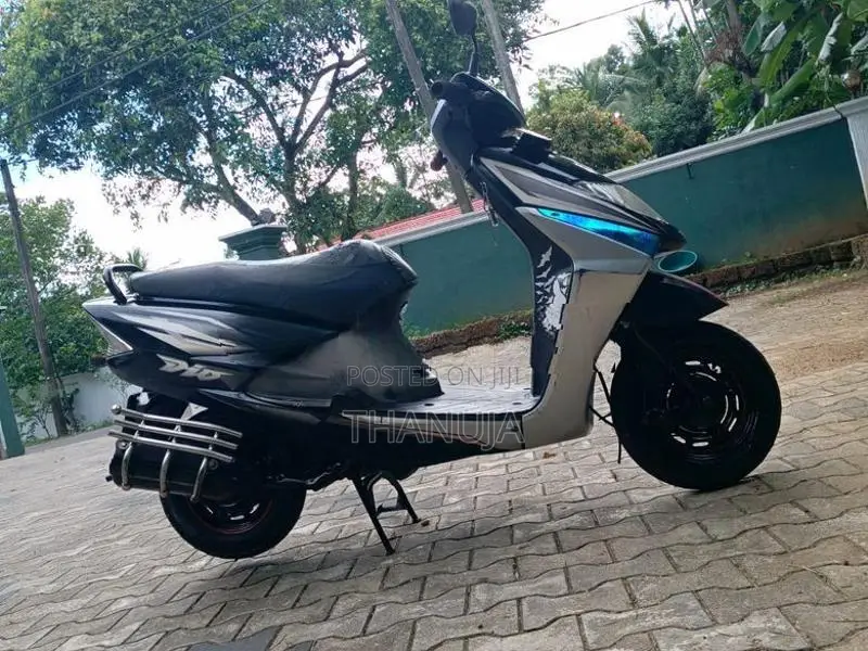 Honda Dio 2011