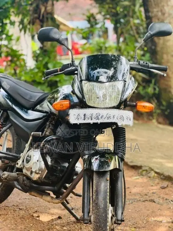 Bajaj Platina 2016