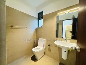 Modern 4 Bedroom Luxury Home with Pool in Thalawathugoda
