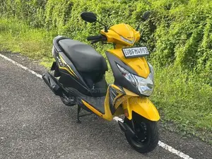 Honda Dio Onlight 2017