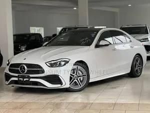 Mercedes Benz C180 AMG Premium Plus 2023