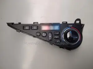 TOYOTA AQUA NHP10 AC CONTROL UNIT